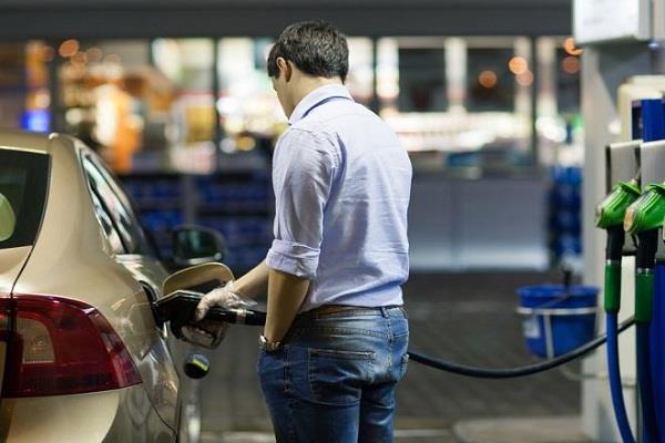 تعبئة البنزين_1774_102428